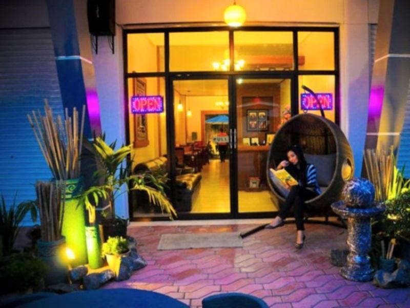 Lawaan Garden Inn Рохас Экстерьер фото